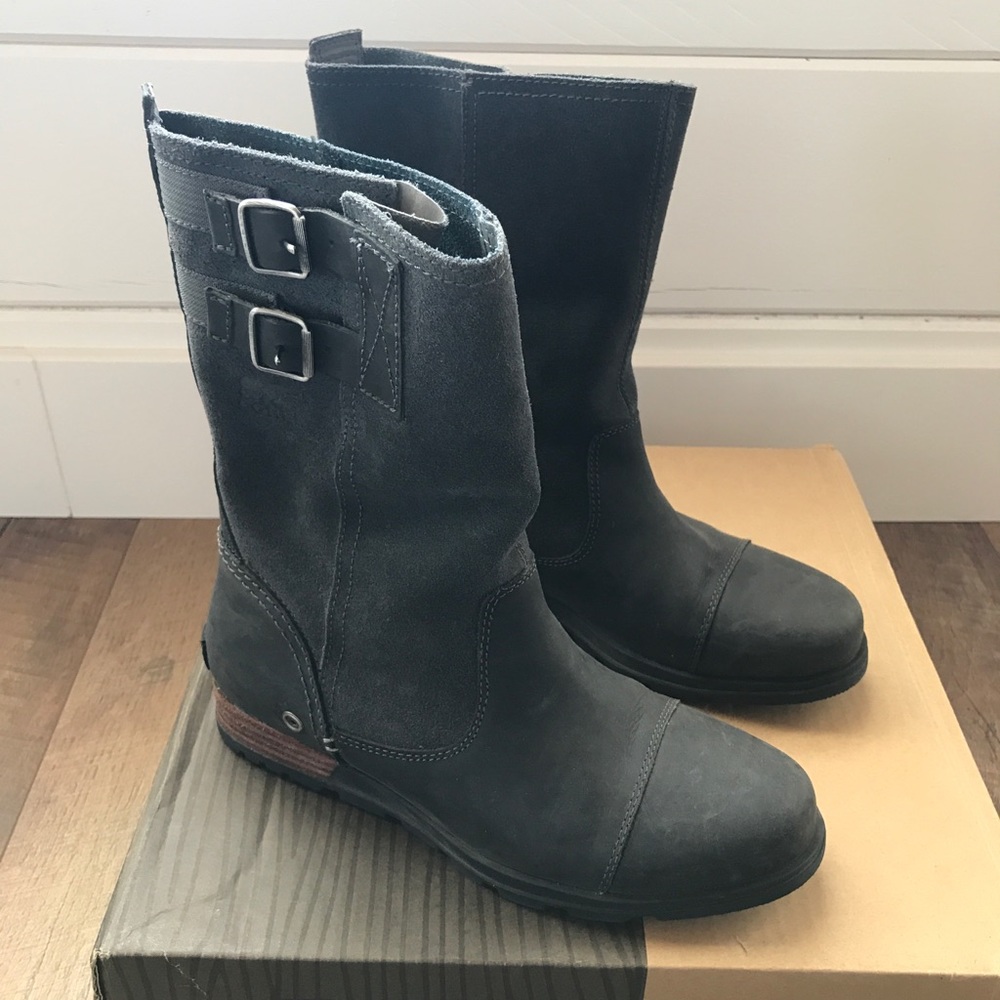 Size 8. Women’s SOREL Major Pull On Boot. Black